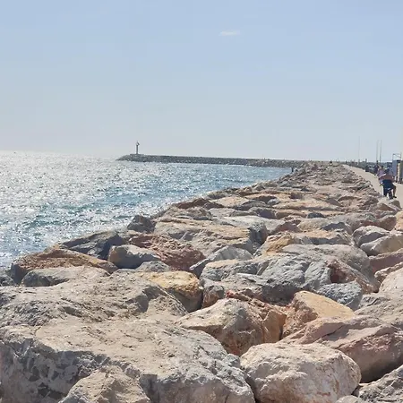Climatise, Face A La Mer, Parking *